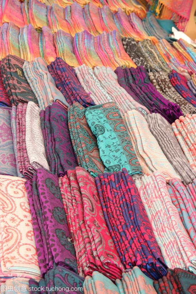 紡織物語 一匹色彩，萬般風情